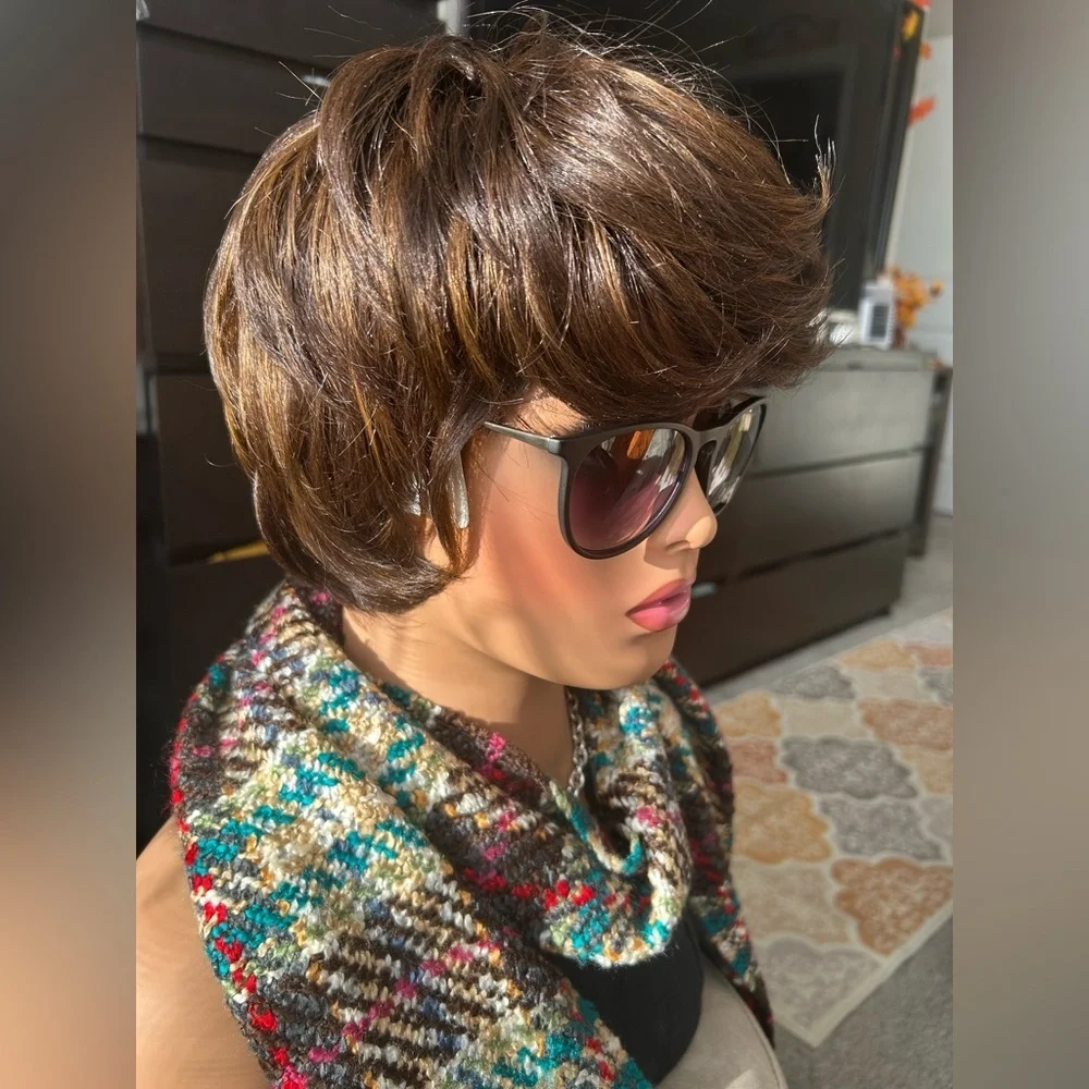 ✨Like NEW Kanekalon Honey Cheztnut blonde Brown Pixie bob Wig